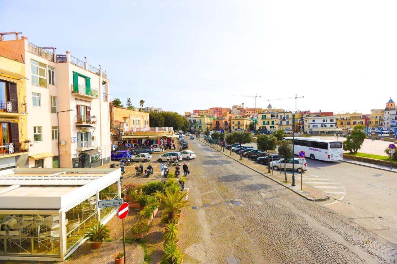 B&B Piazza A Mare Ποτσουόλι Εξωτερικό φωτογραφία